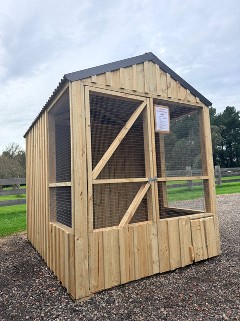 Deluxe Chicken Coop