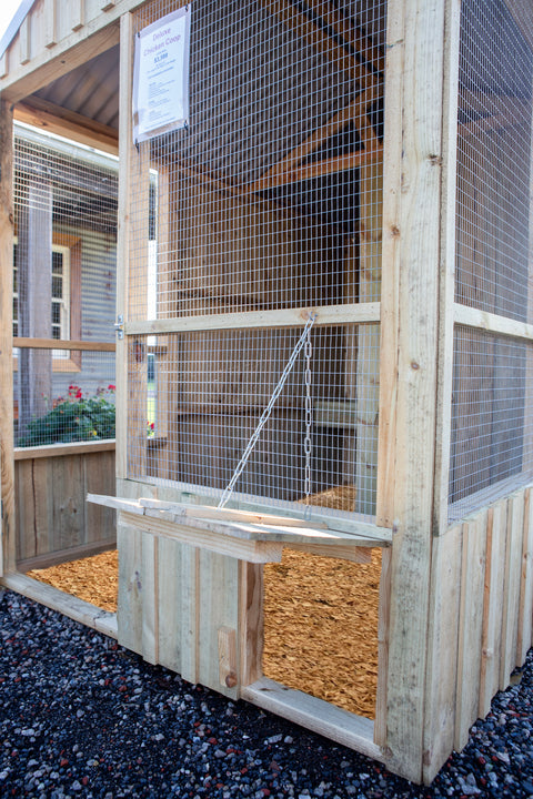 Deluxe Chicken Coop